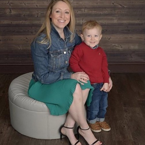 Meet your Posher, Anne - Picture 1 of 1